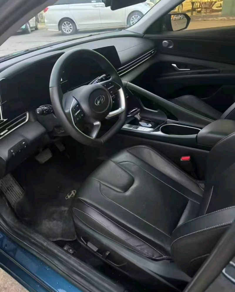 广州23年现代伊兰特4