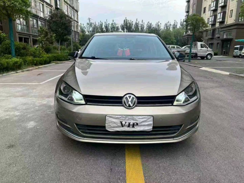 徐州17年大众高尔夫1