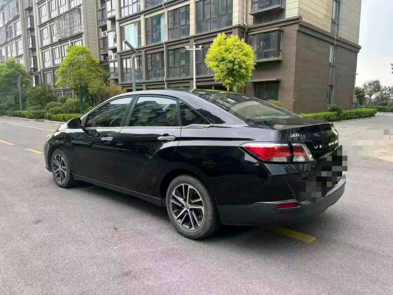 徐州18年启辰D607