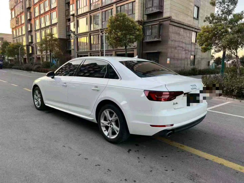 徐州18年奥迪A4L7