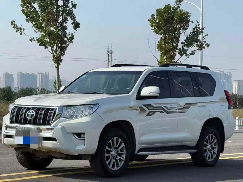 东营18年丰田普拉多2