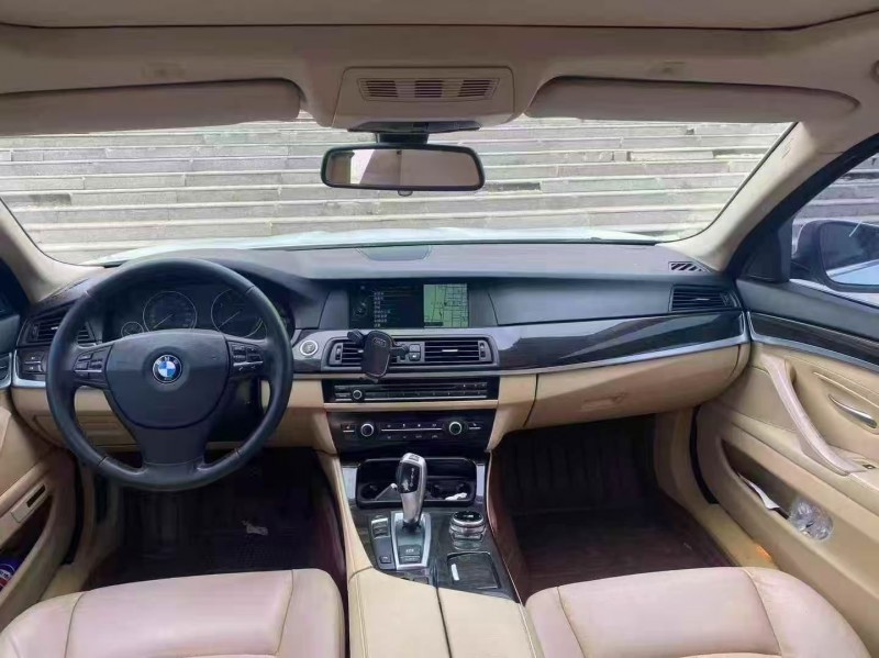 泰安13年宝马5系6