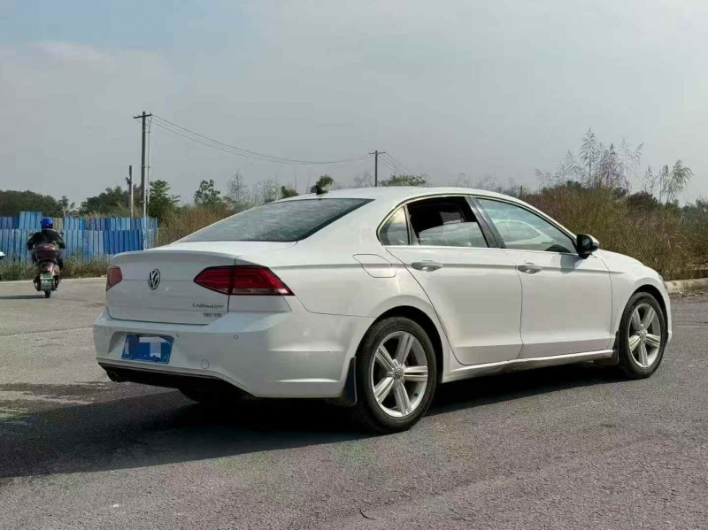 梧州17年大众凌渡8