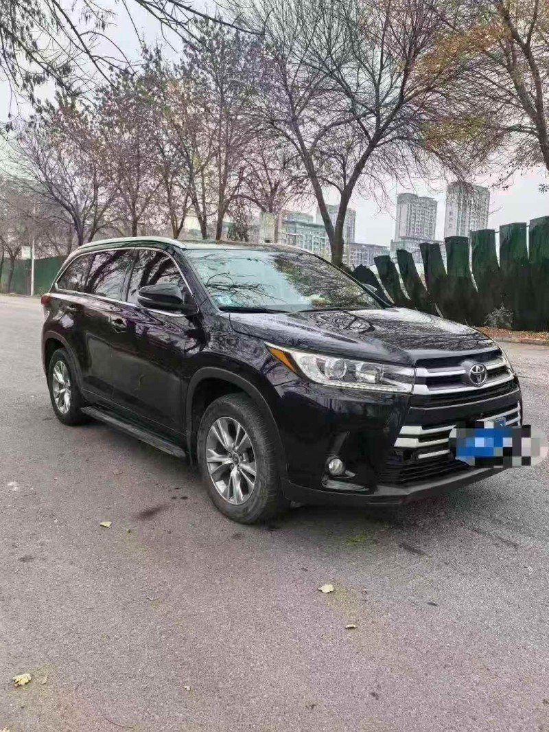 烟台19年丰田汉兰达3