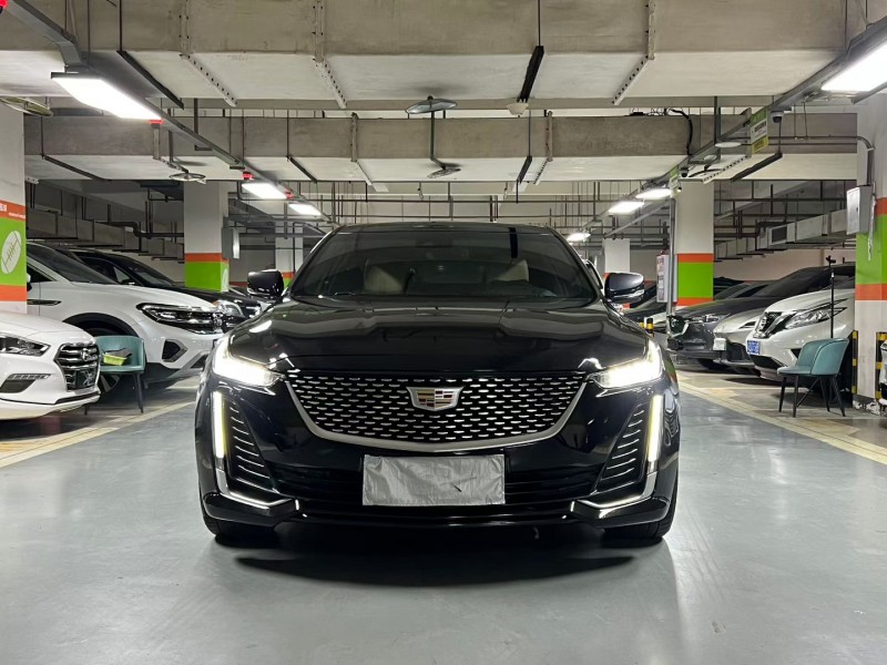 成都20年凯迪拉克CT51