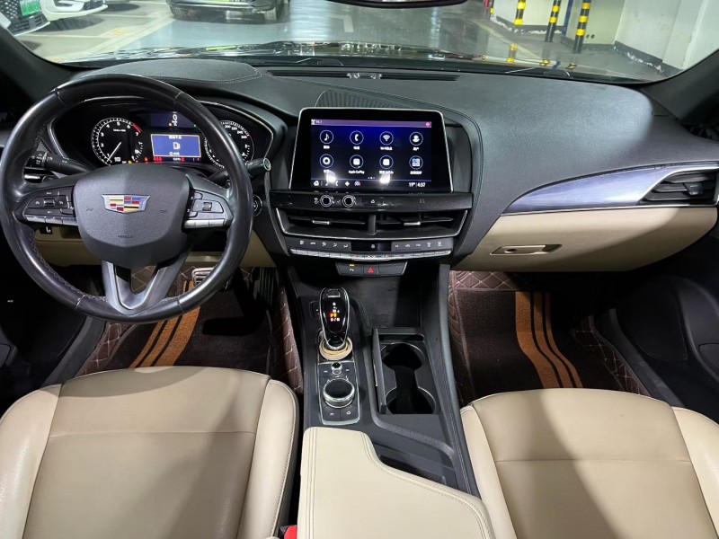 成都20年凯迪拉克CT57