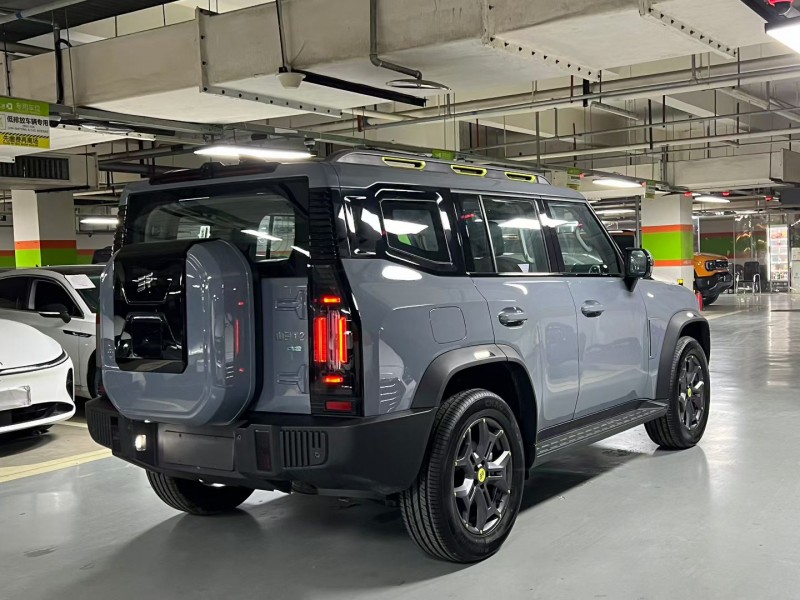 成都25年奇瑞捷途6