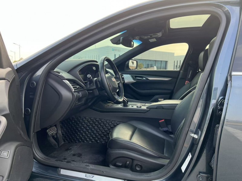 盐城20年凯迪拉克CT57