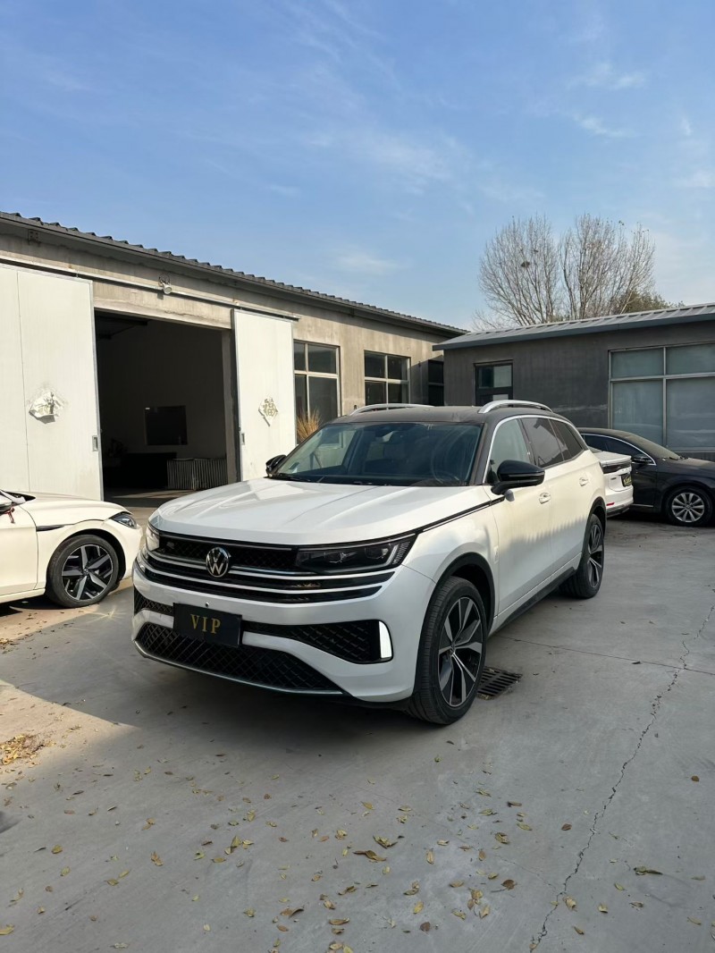 青岛22年大众揽巡3