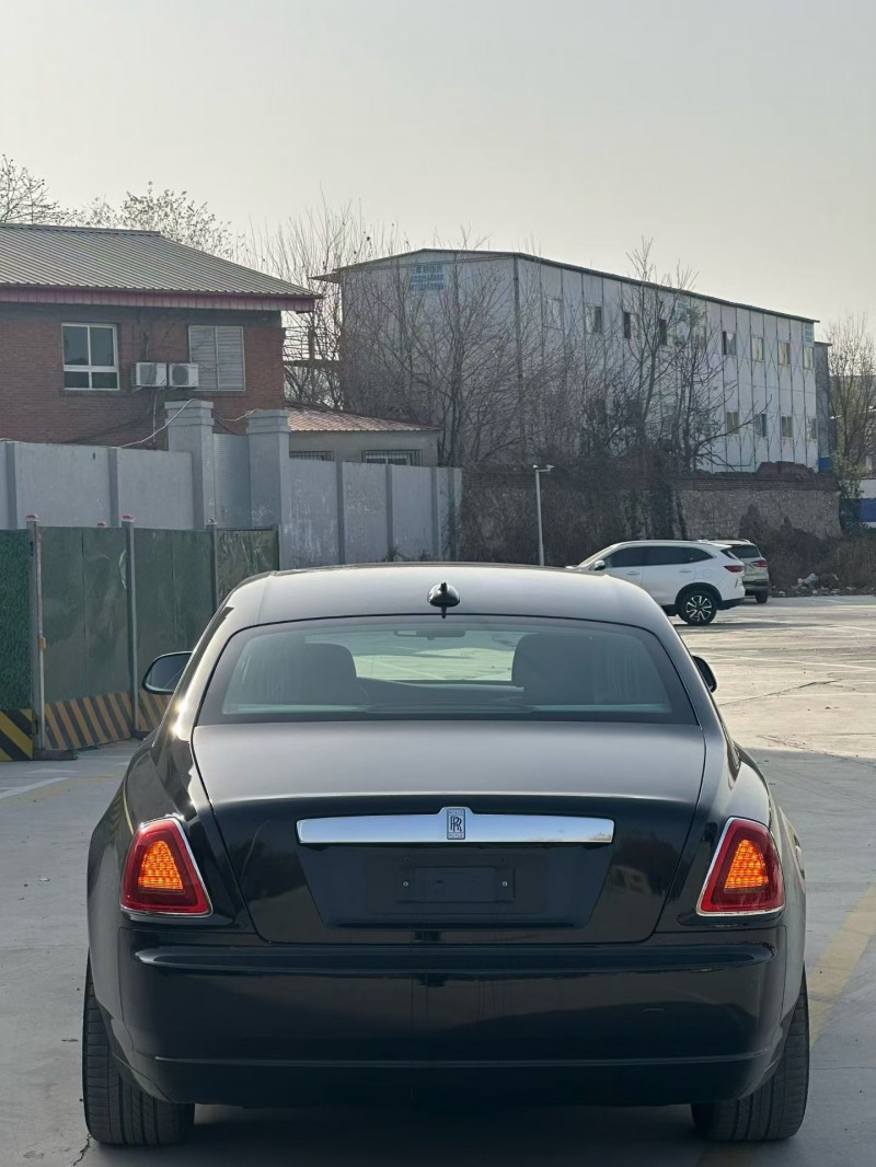 唐山14年劳斯莱斯古斯特5