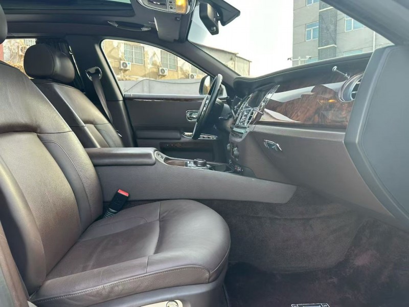 唐山14年劳斯莱斯古斯特7