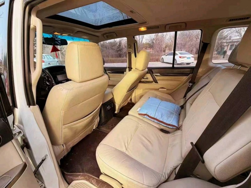 太原20年三菱帕杰罗8