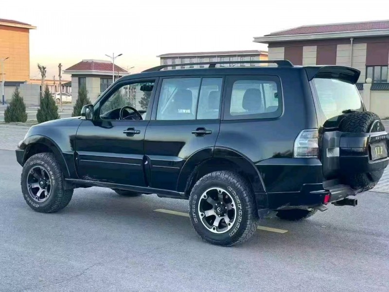 徐州19年三菱帕杰罗7