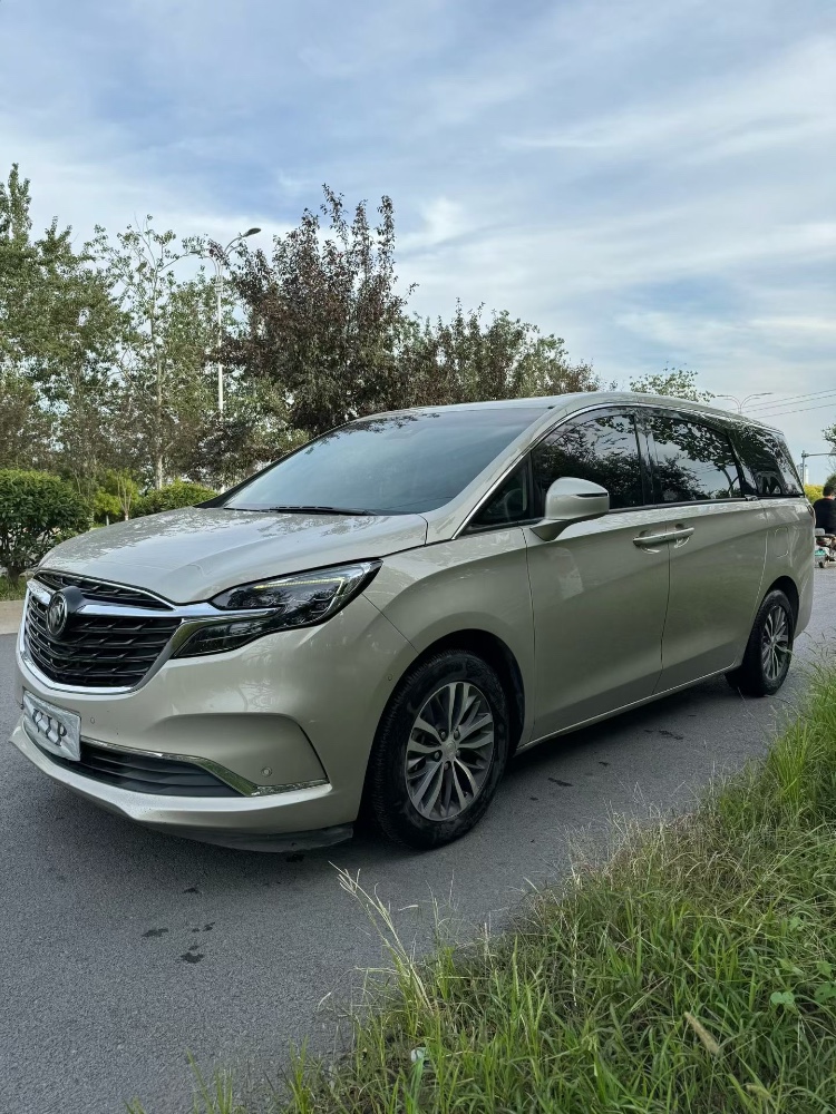 邯郸22年别克GL82