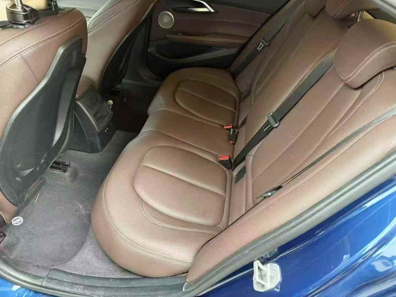 嘉兴21年宝马1系5