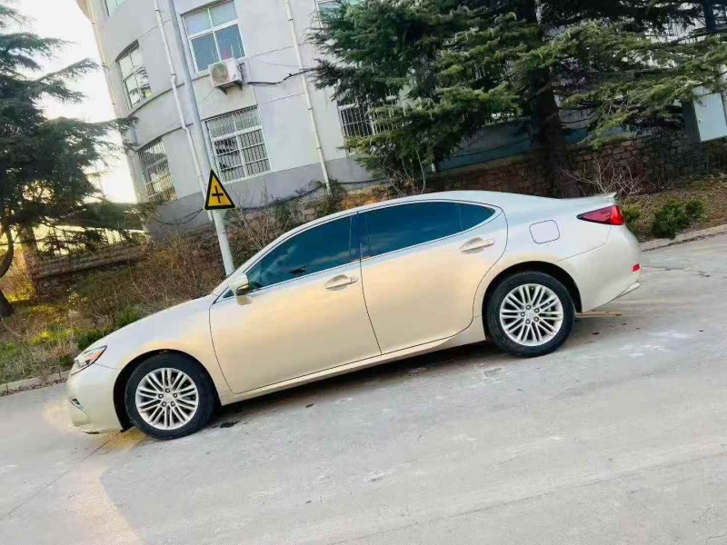 枣庄18年雷克萨斯ES3