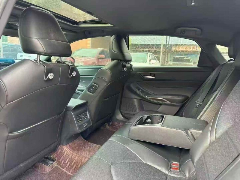 淄博23年丰田亚洲龙4