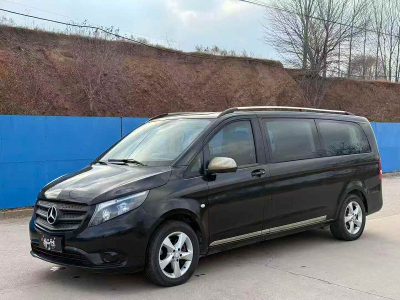 枣庄18年奔驰威霆3