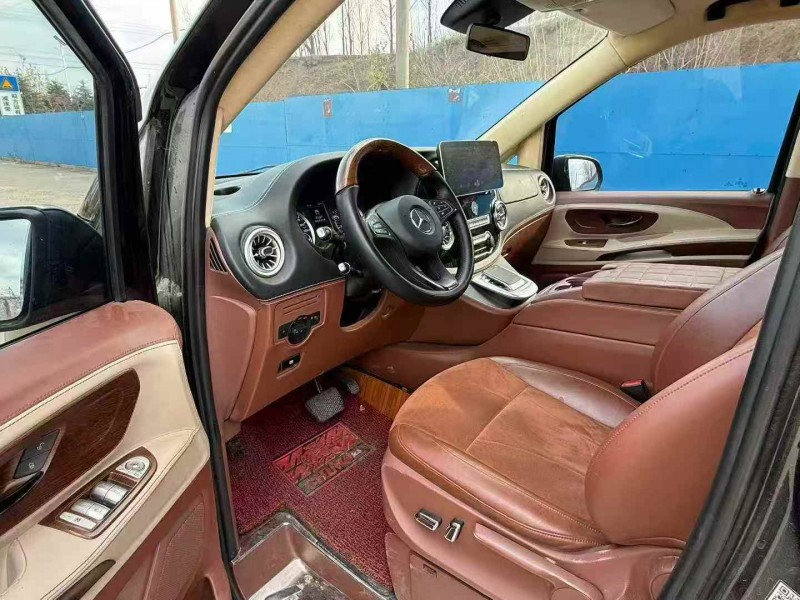 枣庄18年奔驰威霆5