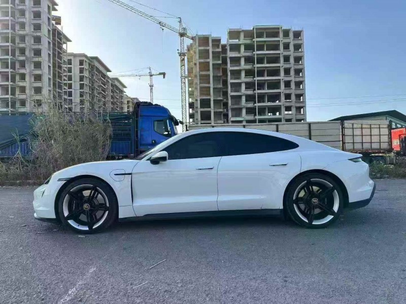 张家口21年保时捷Taycan5