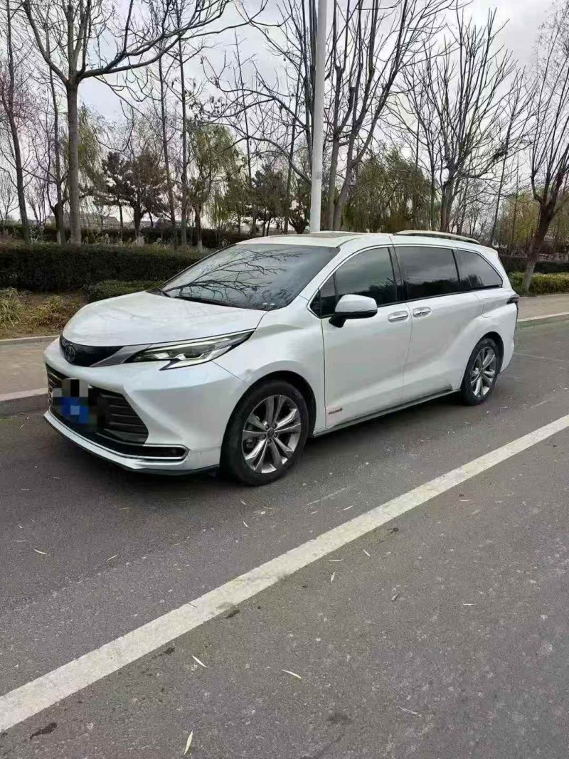 淄博24年丰田塞纳3