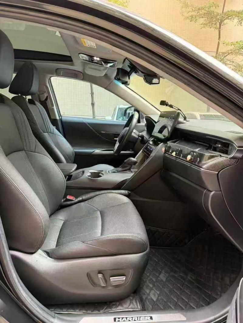 汕头22年丰田凌放4