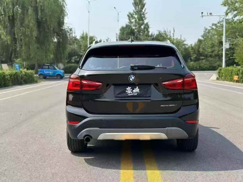 东营18年宝马X19