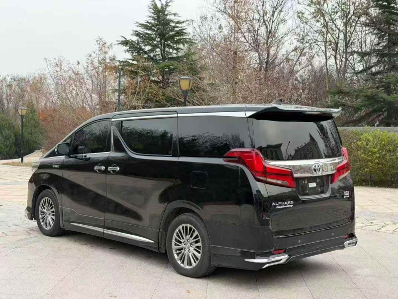 东营23年丰田埃尔法7