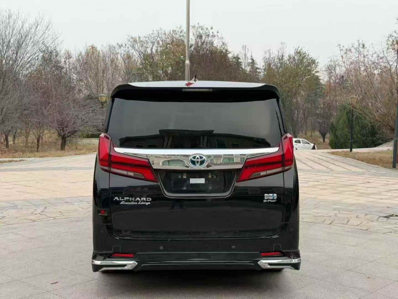 东营23年丰田埃尔法8