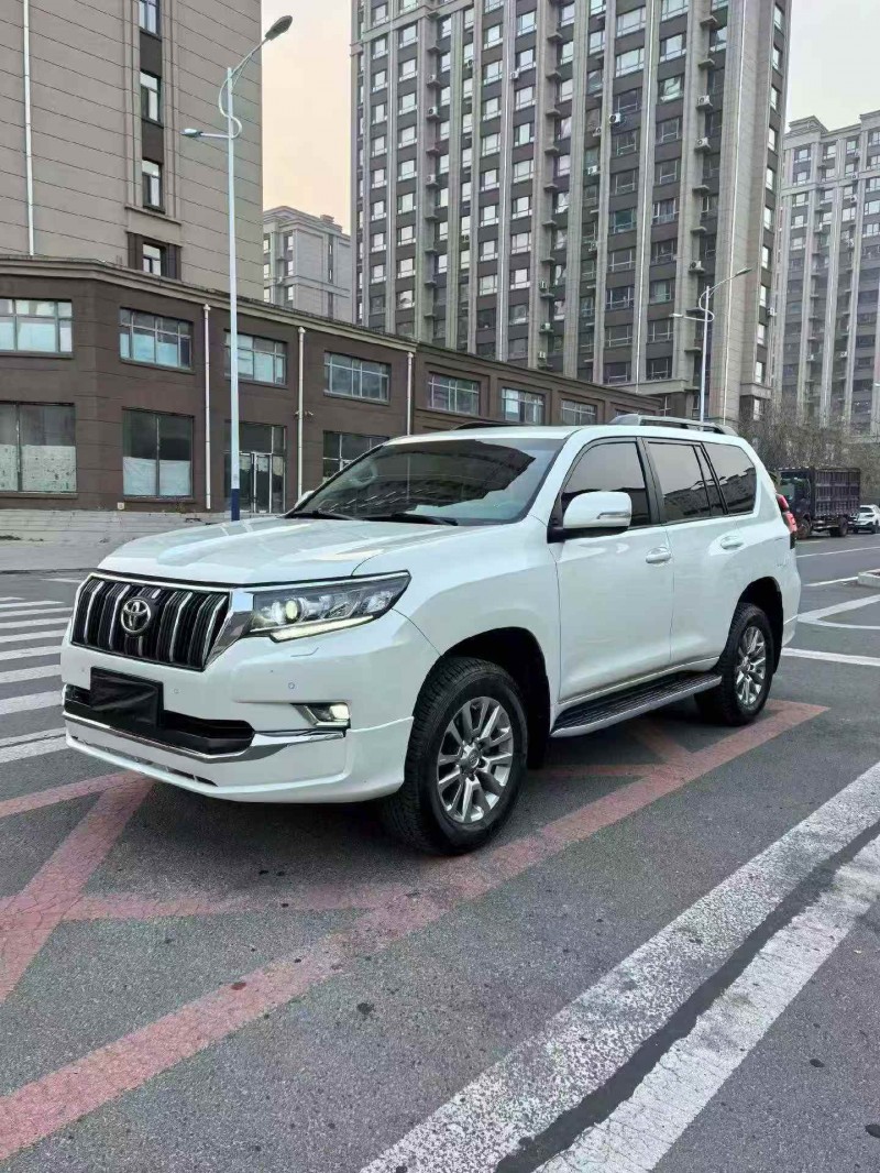 唐山19年丰田普拉多2