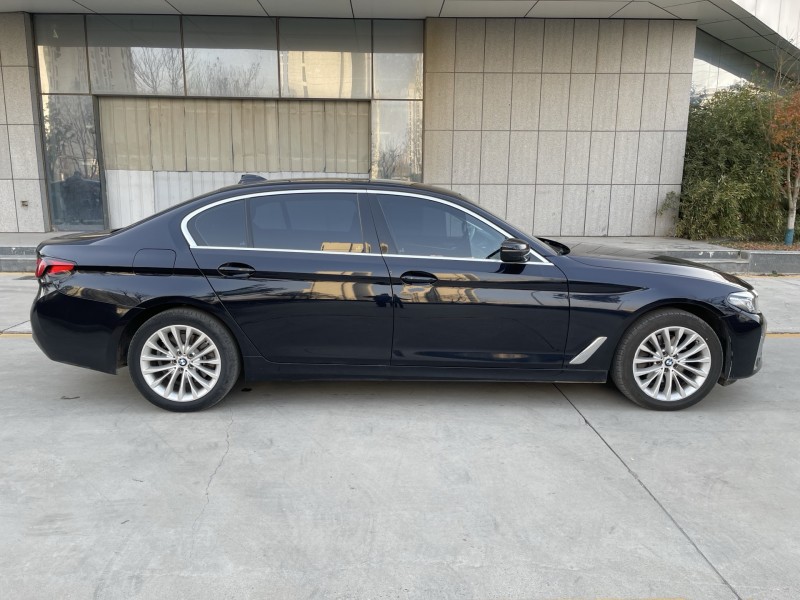 济宁21年宝马5系5