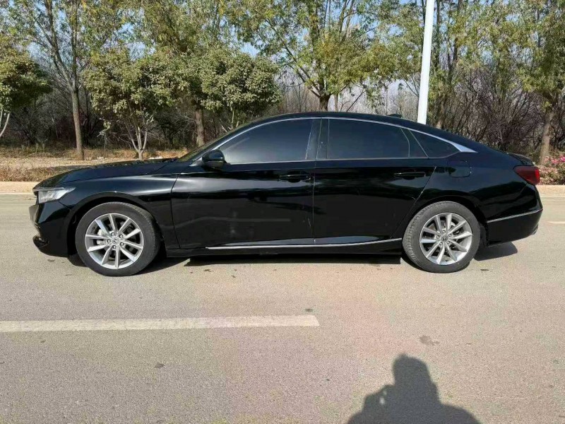 枣庄22年本田雅阁9