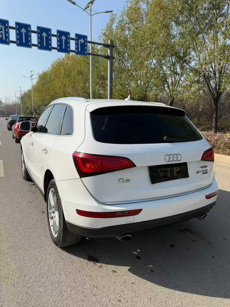 潍坊17年奥迪Q78