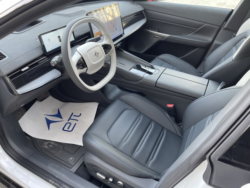 济宁25年东风奕派4