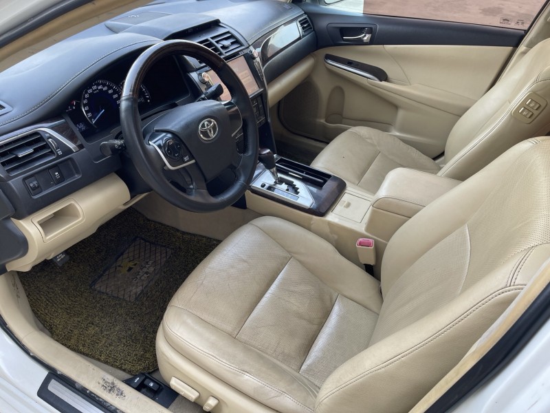 济宁15年丰田凯美瑞4