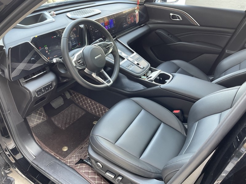 济宁23年哈弗枭龙8