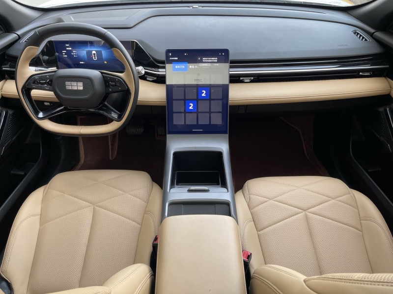 济宁24年吉利银河6