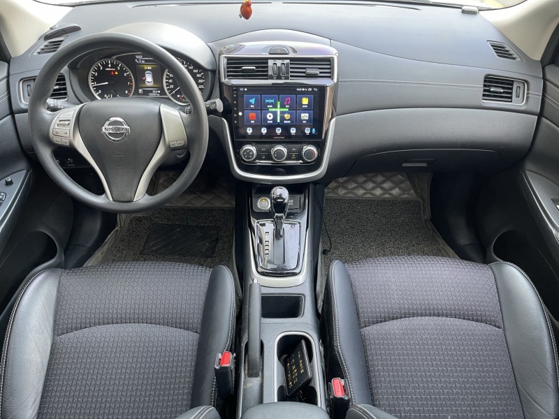 济宁17年日产骐达6