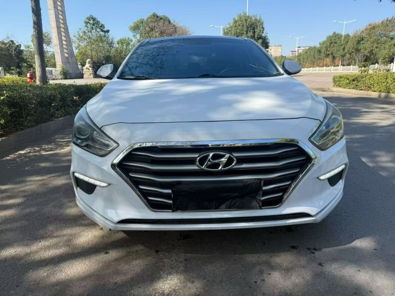 娄底17年现代名图1