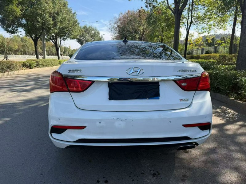 娄底17年现代名图9