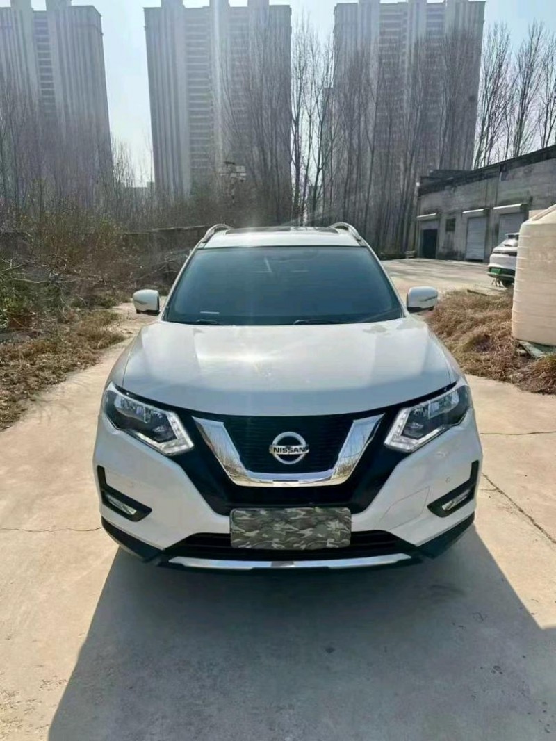 临沂18年日产奇骏1