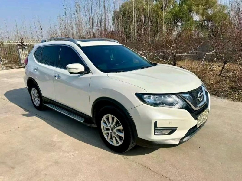 临沂18年日产奇骏2