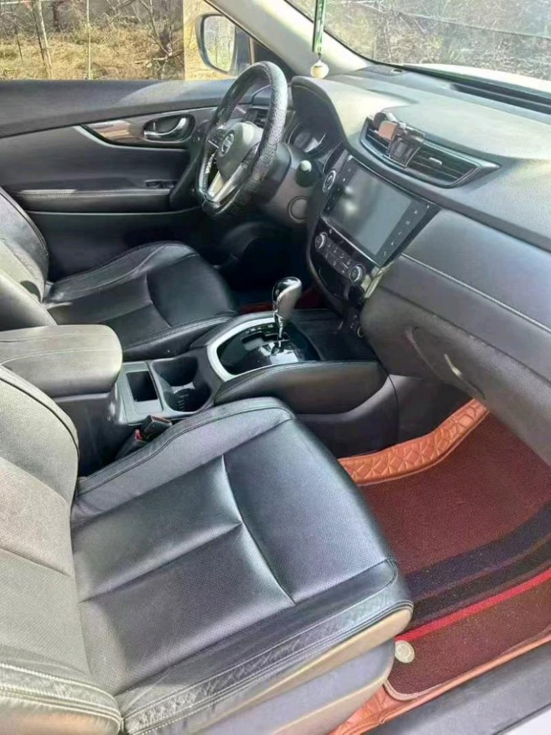 临沂18年日产奇骏7