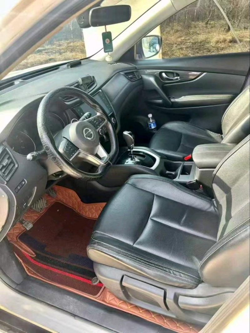 临沂18年日产奇骏9