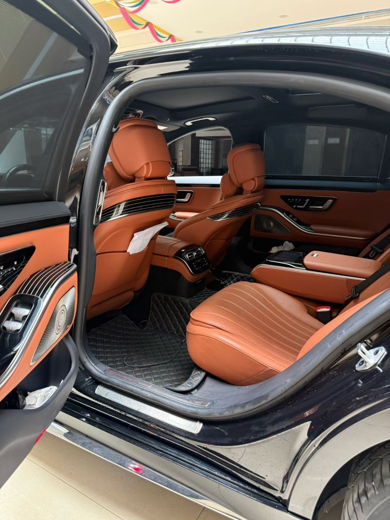 蚌埠23年奔驰迈巴赫S级3