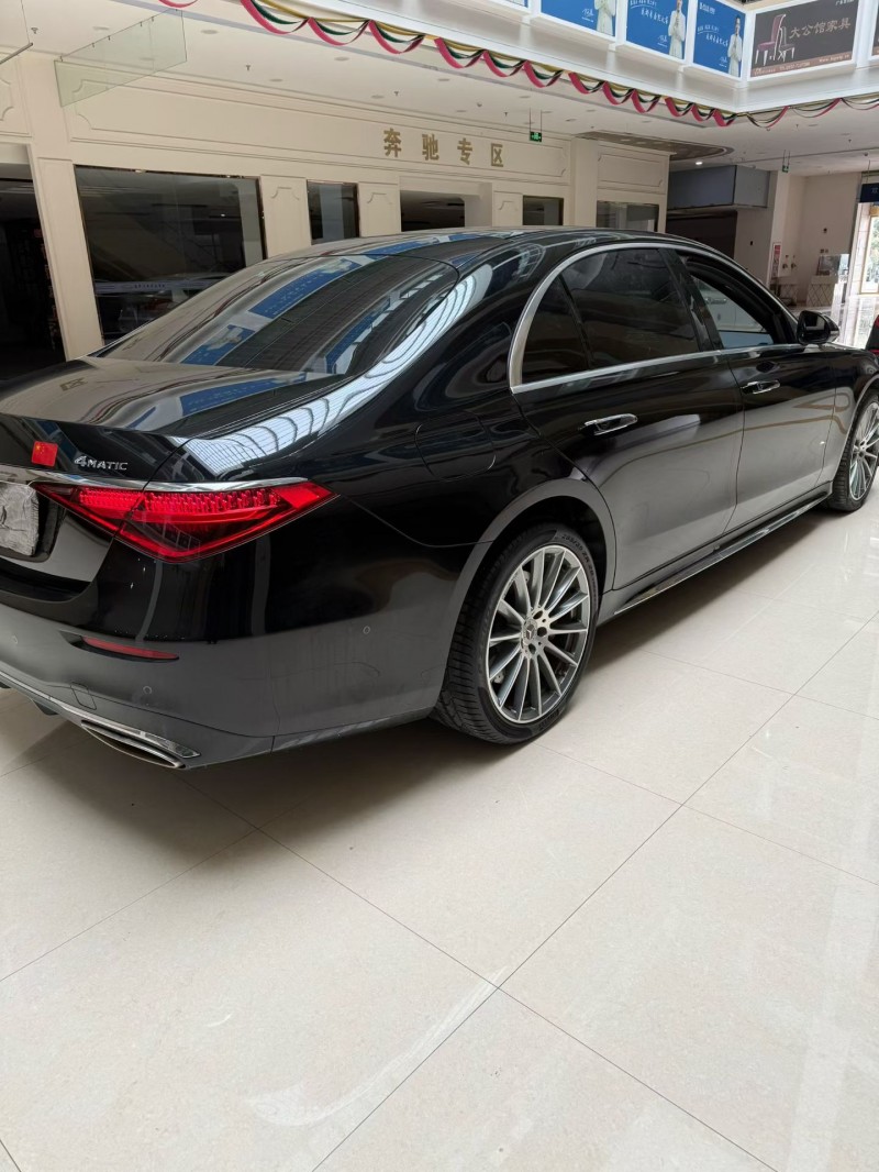 蚌埠23年奔驰迈巴赫S级9