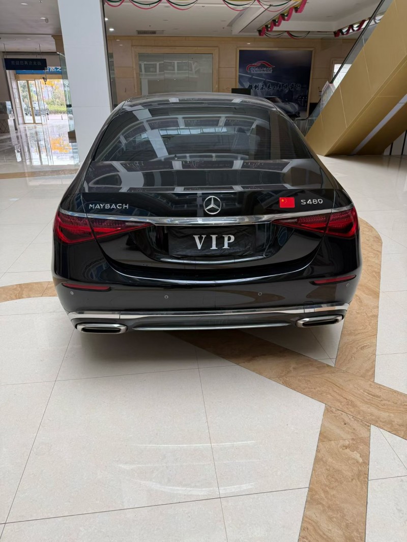 蚌埠21年奔驰迈巴赫S级9