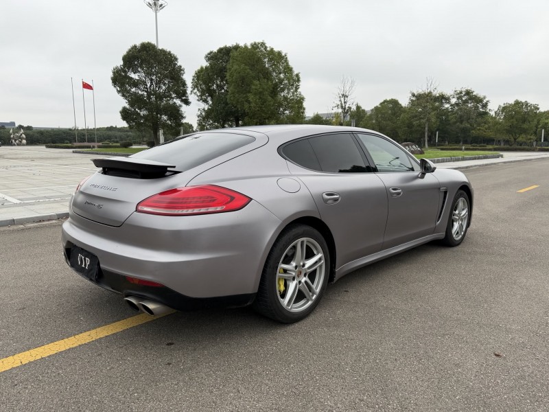 盐城15年保时捷帕拉梅拉7