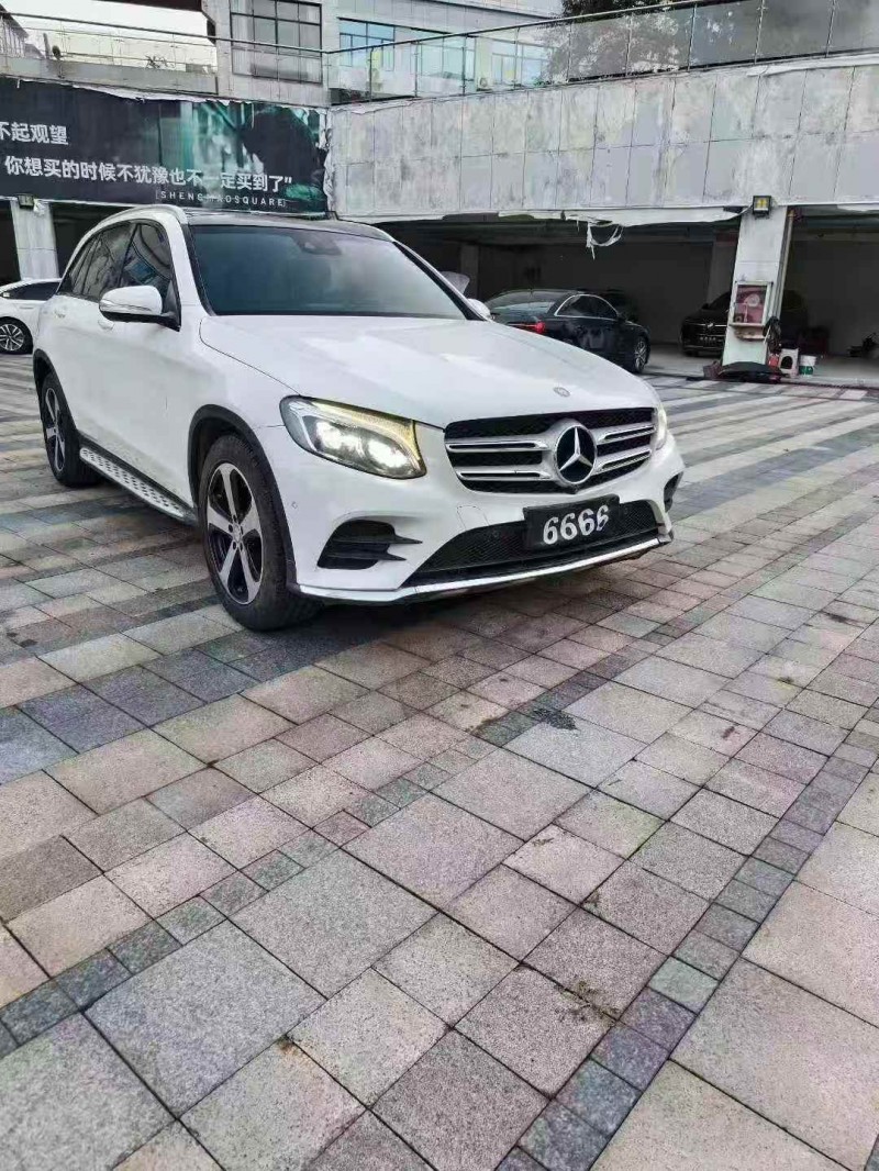九江17年奔驰GLC2