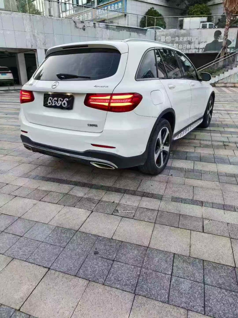九江17年奔驰GLC7